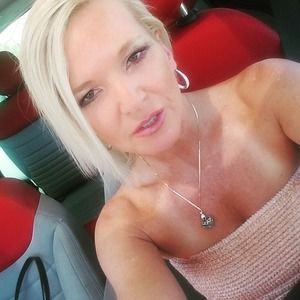 Meet your Posher, Christy